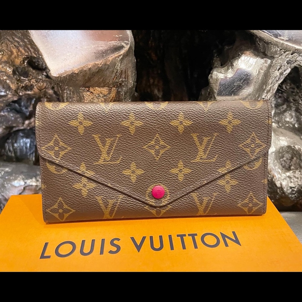 Louis Vuitton Josephine Wallet